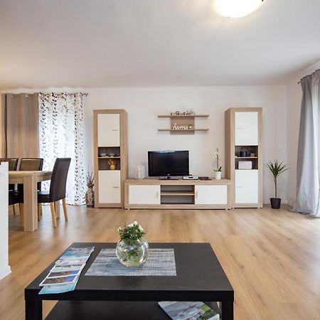 Holiday House Casa Maria โรวีน ภายนอก รูปภาพ