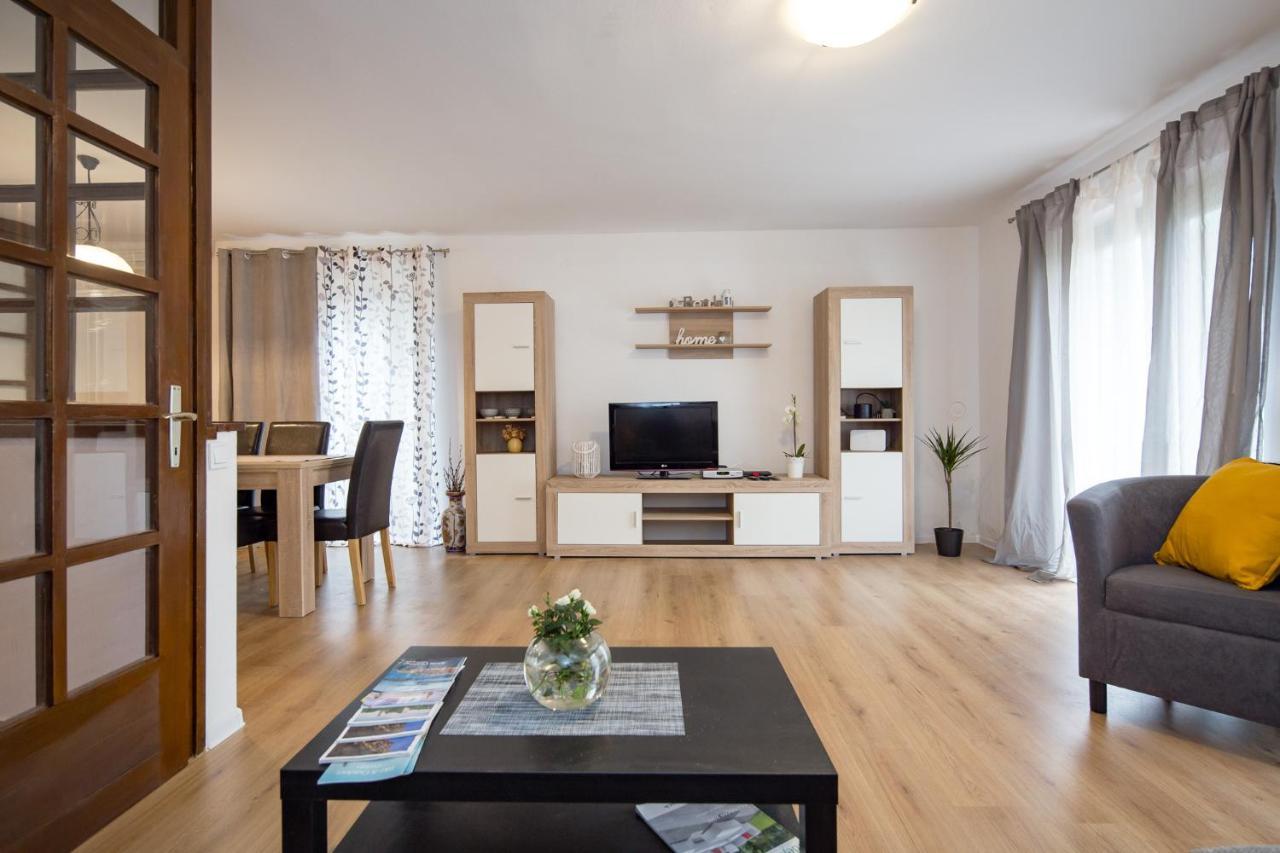 Holiday House Casa Maria โรวีน ภายนอก รูปภาพ