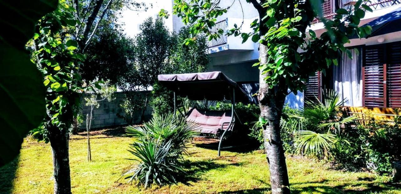 Holiday House Casa Maria โรวีน ภายนอก รูปภาพ